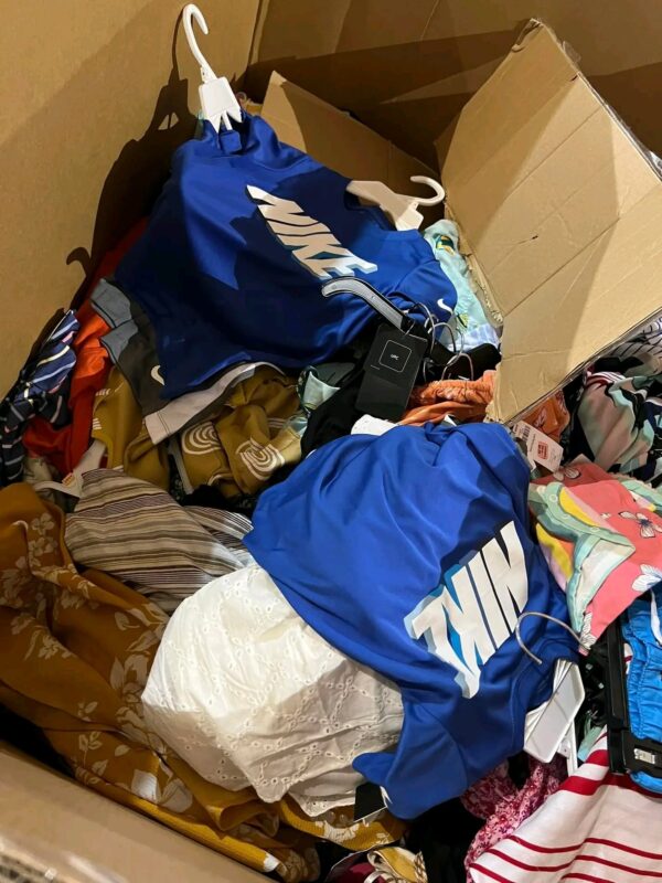 Men/ Women clothes - Image 11