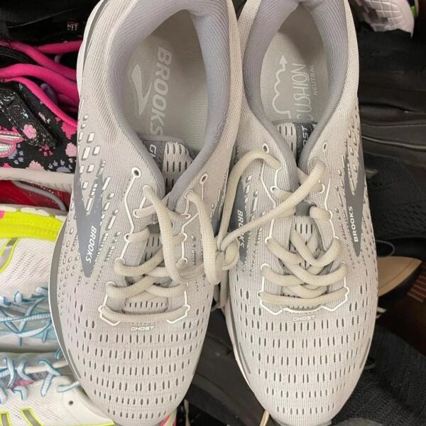Sport shoes - Image 2
