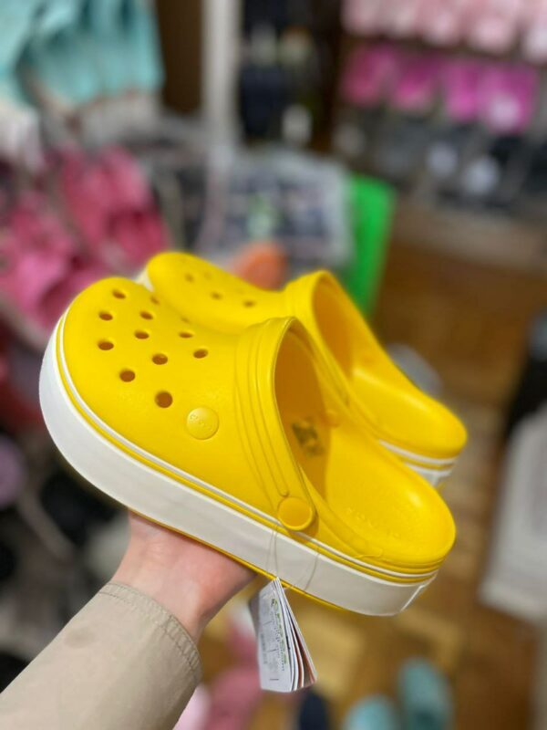 Crocs Pallets - Image 18
