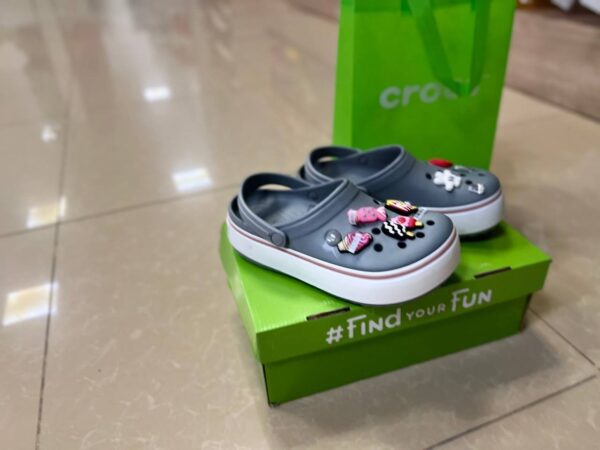 Crocs PALLETS - Image 39