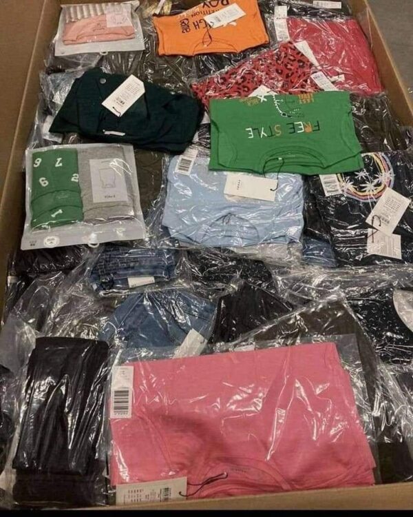 Men/ Women clothes - Image 17