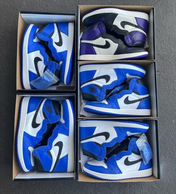 Authentic Nike shoes - Image 27