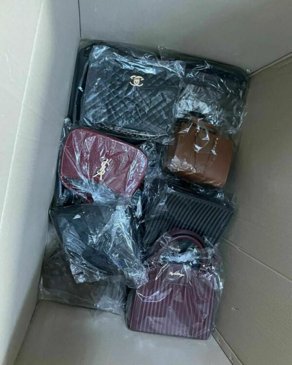 Woman bags & purse pallets - Image 19